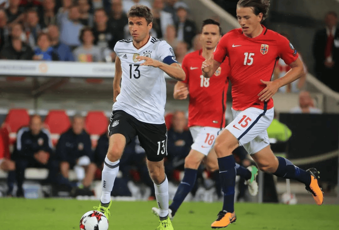 包含欧国联：德国力克意大利，成功闯进半决赛的词条